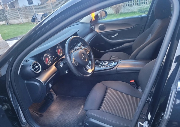 Mercedes-Benz Klasa E cena 89900 przebieg: 179000, rok produkcji 2016 z Piastów małe 67